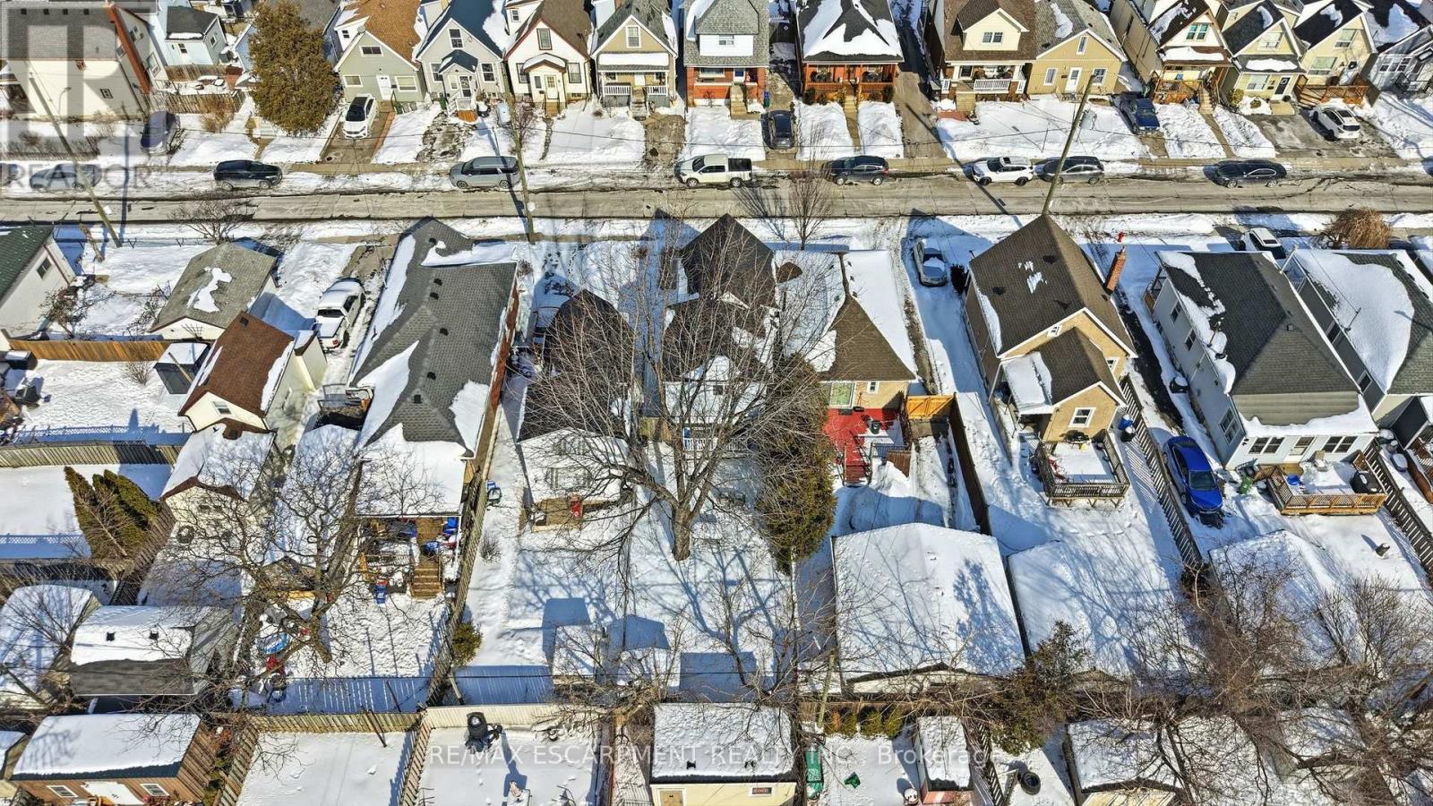 14 Newlands Avenue, Hamilton, ON - Outdoor