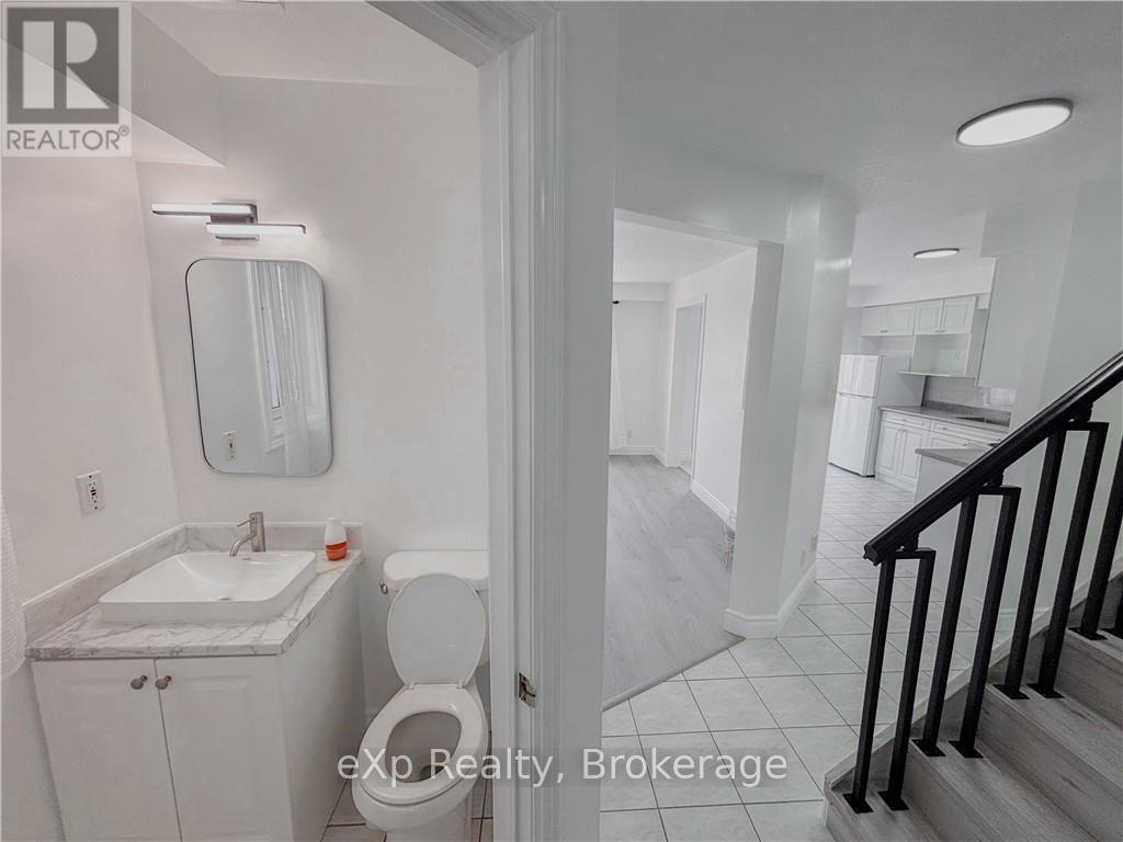 303 Bankside Drive, Kitchener, ON - Indoor Photo Showing Laundry Room