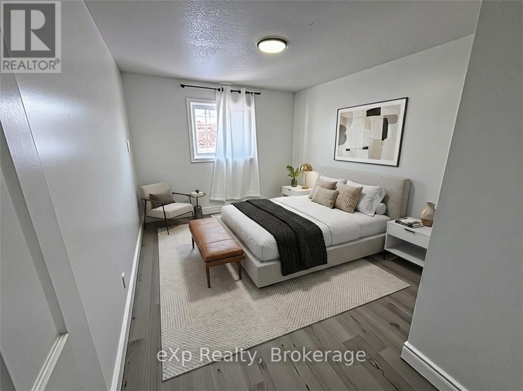 303 Bankside Drive, Kitchener, ON - Indoor Photo Showing Bedroom
