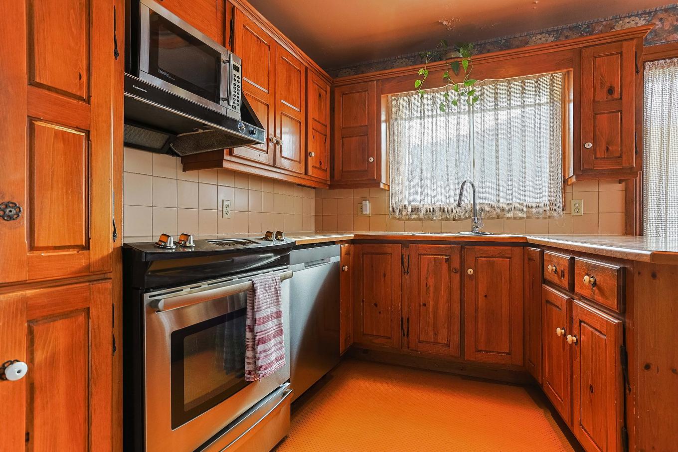 Kitchen - 462 Rue Jeanne-Mance, Trois-Rivières, QC - Indoor Photo Showing Kitchen