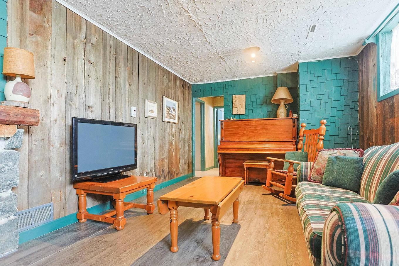 Living room - 462 Rue Jeanne-Mance, Trois-Rivières, QC - Indoor Photo Showing Other Room