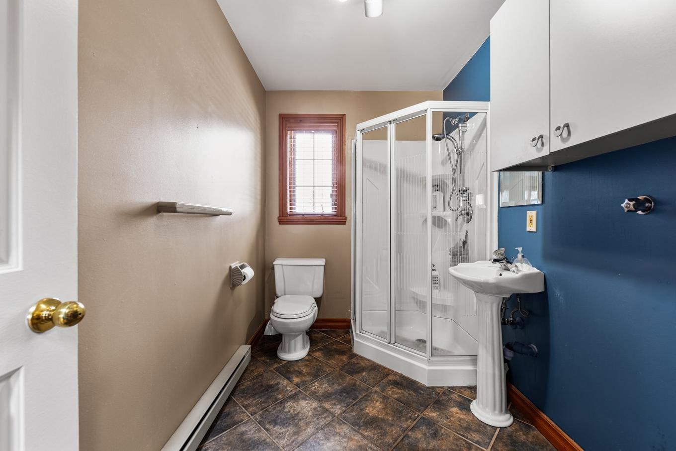 Salle de bains - 30 Boul. Des Érables, Saint-Jean-Sur-Richelieu, QC - Indoor Photo Showing Bathroom