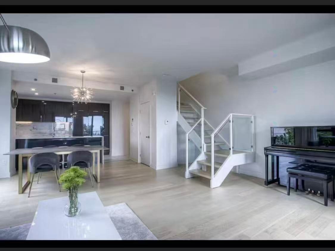 Escalier - 314-2020 Boul. René-Lévesque O., Montréal (Ville-Marie), QC - Indoor