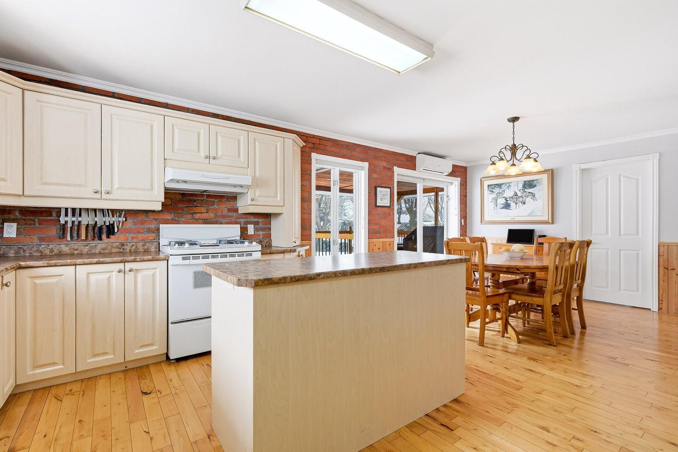 Cuisine - 942 Av. De Salaberry, Chambly, QC - Indoor Photo Showing Kitchen