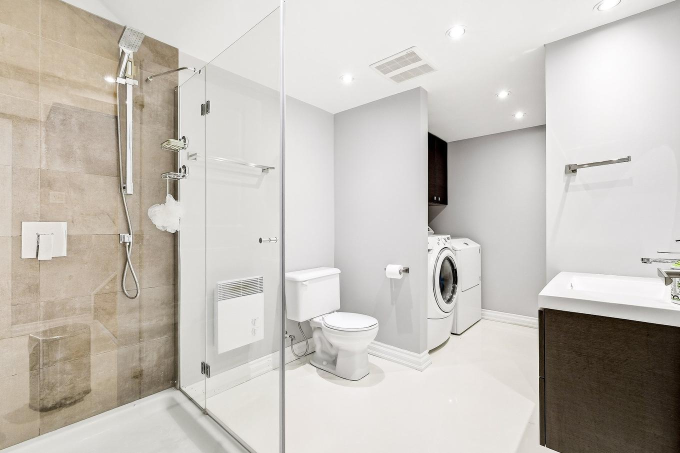 Salle de bains - 942 Av. De Salaberry, Chambly, QC - Indoor Photo Showing Bathroom