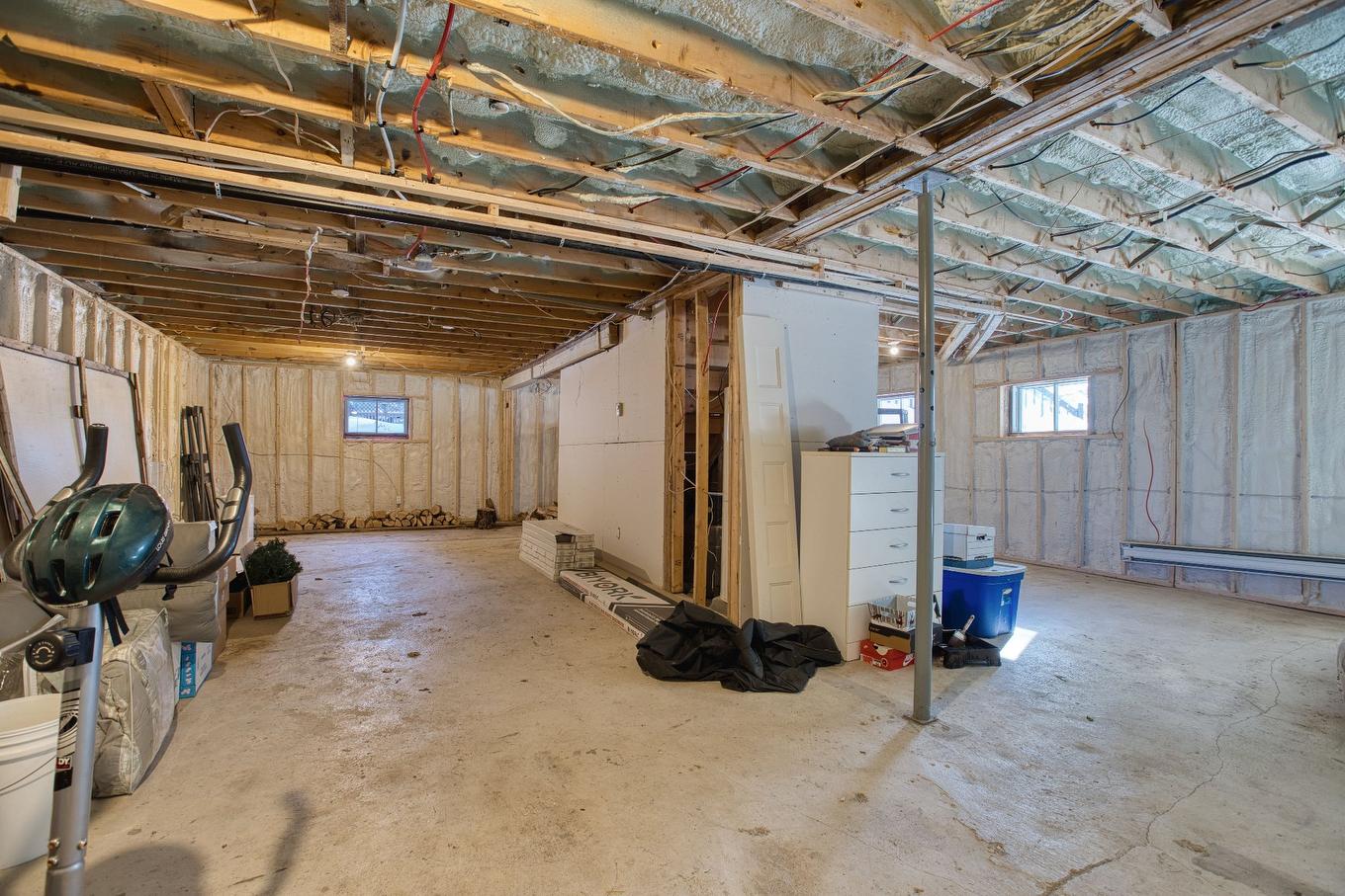 Sous-sol - 2344 Rue De La Carriole, Sainte-Adèle, QC - Indoor Photo Showing Basement