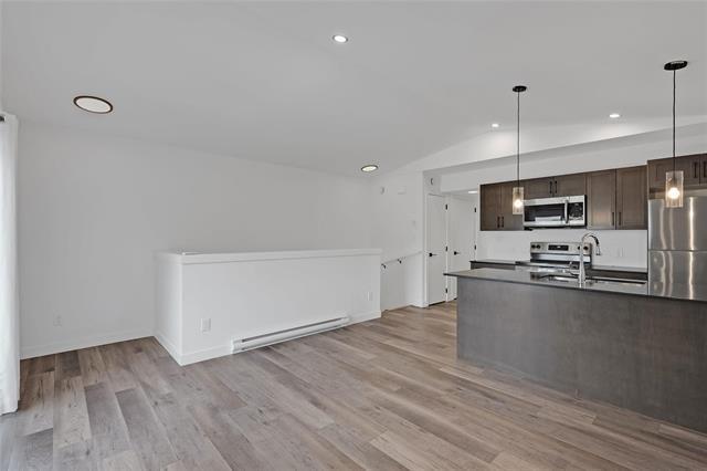225 Rutland St, Winnipeg, MB