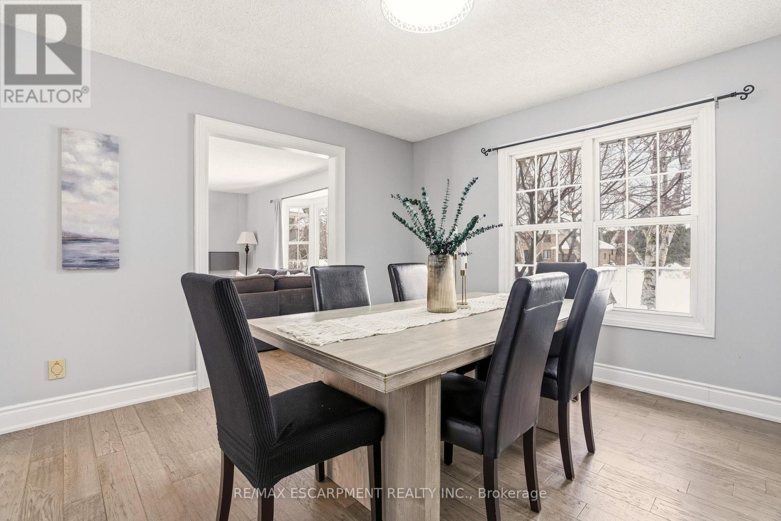 41 John Martin Crescent, Hamilton, ON - Indoor Photo Showing Dining Room