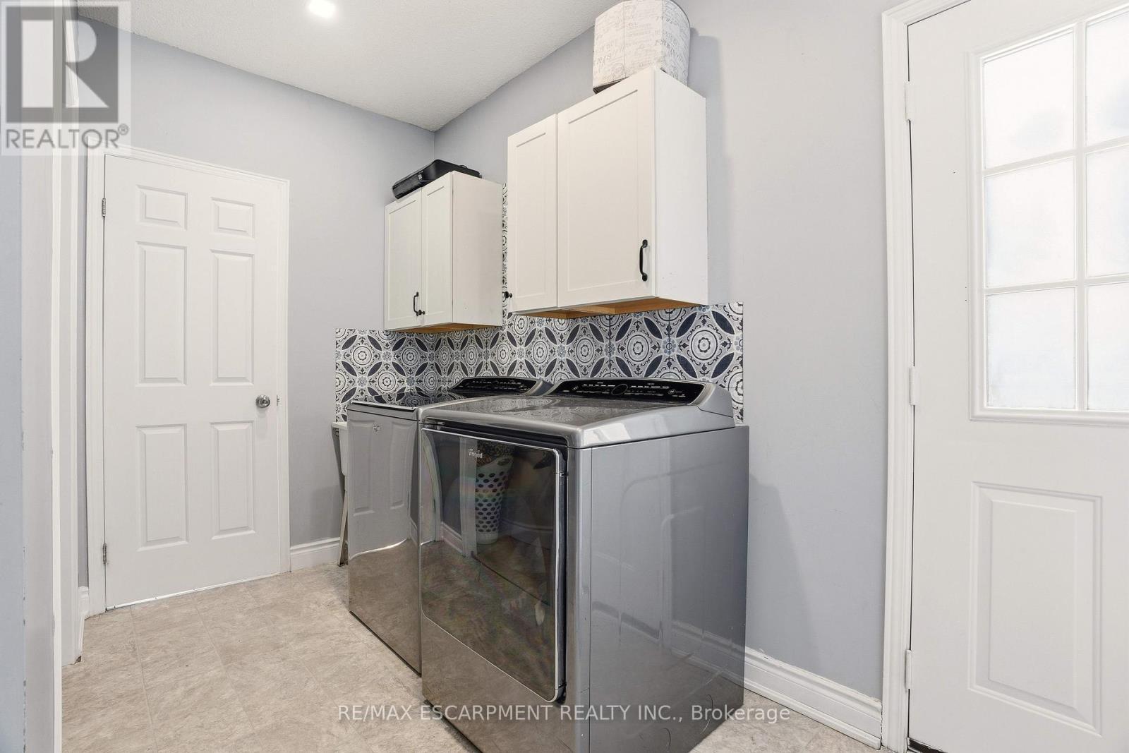 41 John Martin Crescent, Hamilton, ON - Indoor Photo Showing Laundry Room