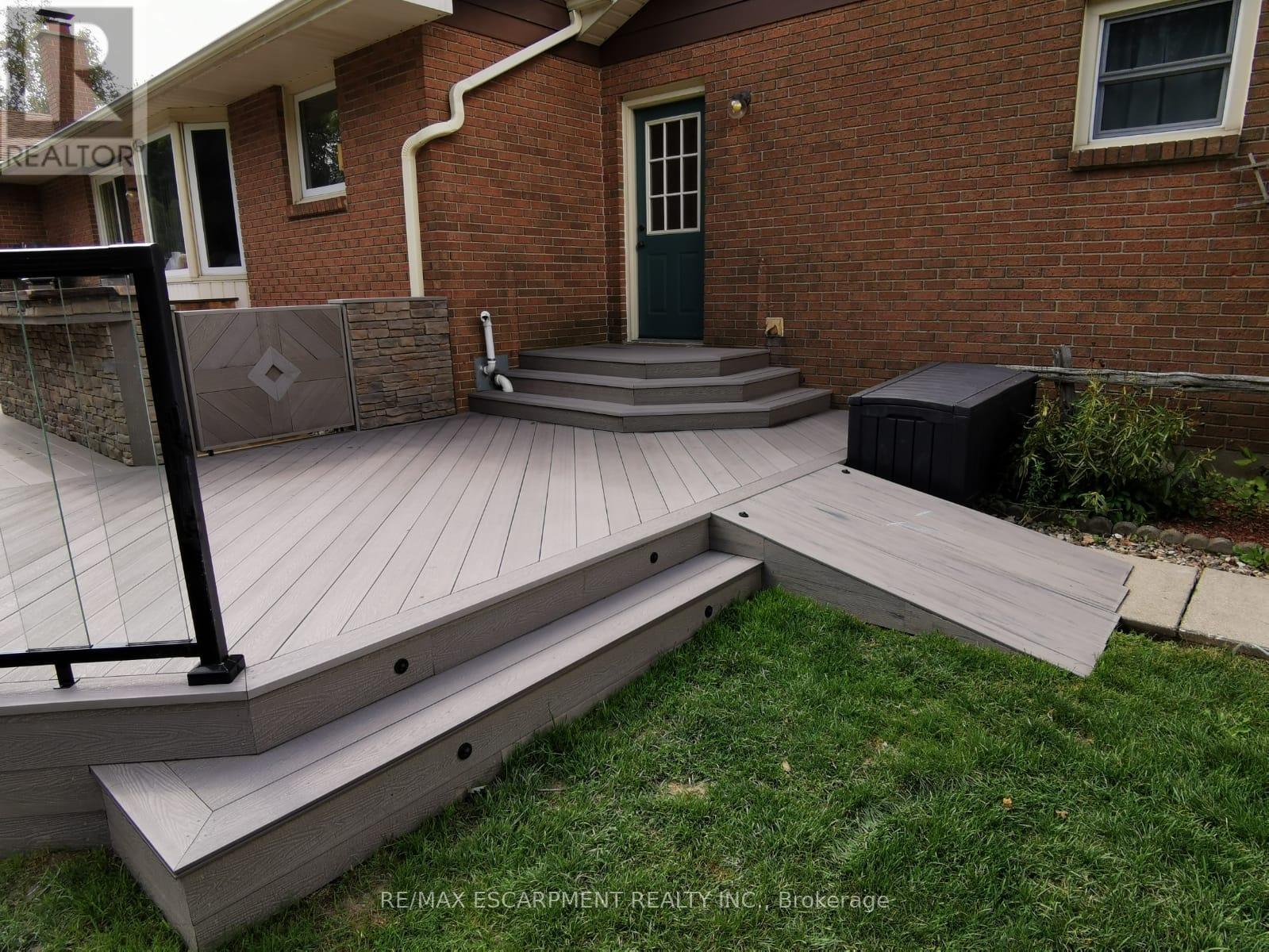 41 John Martin Crescent, Hamilton, ON - Outdoor With Exterior