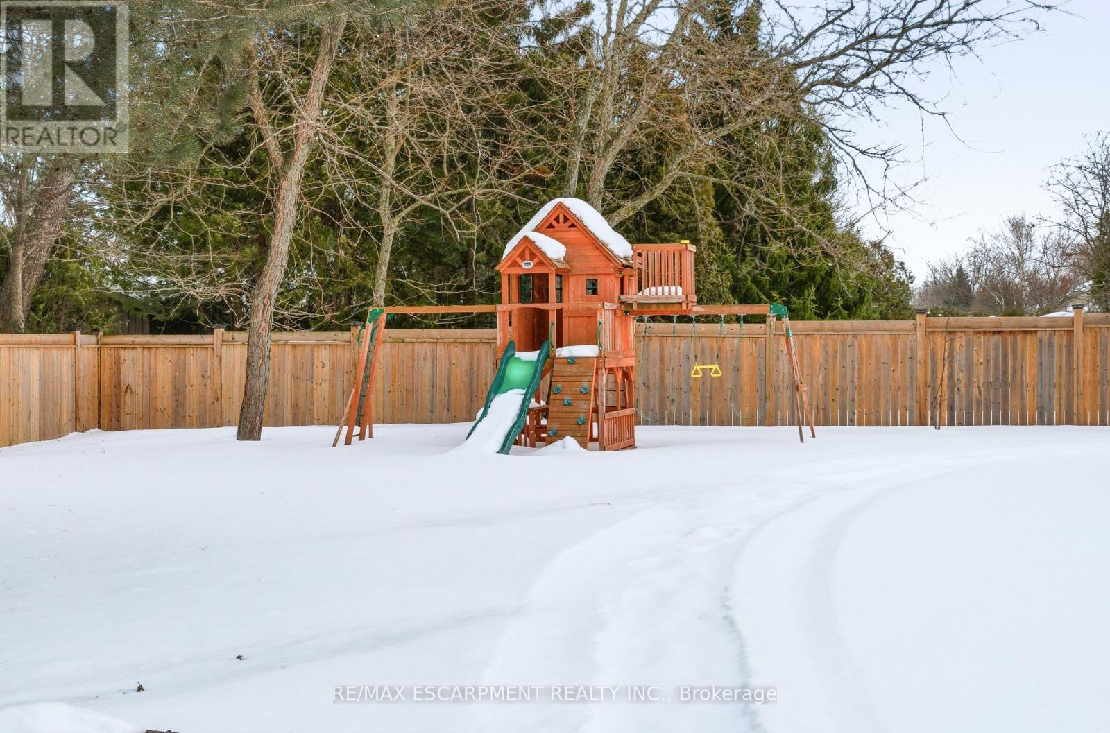 41 John Martin Crescent, Hamilton, ON - Outdoor