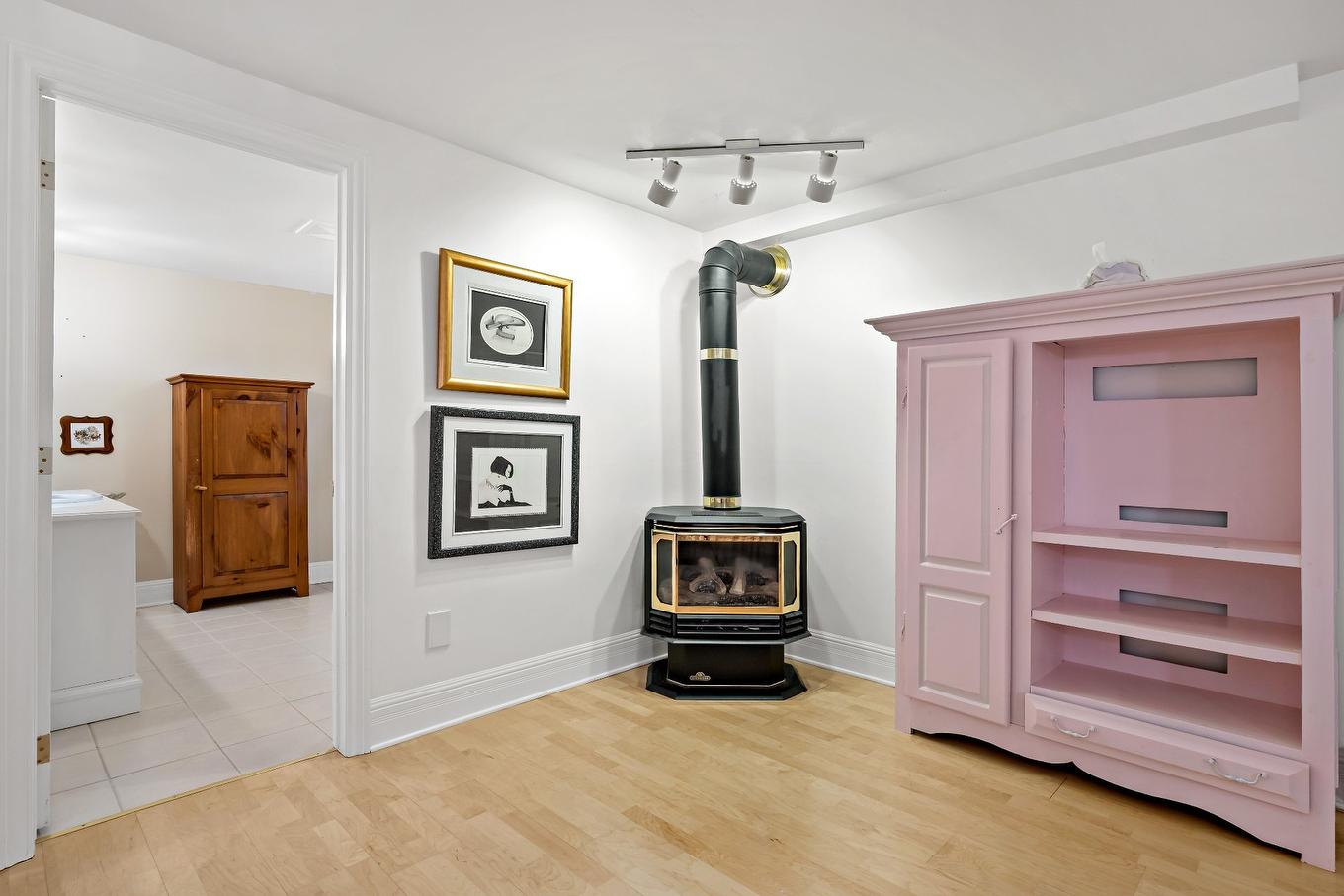 Salle familiale - 483 Rue Alcide-Forget, Mont-Tremblant, QC - Indoor