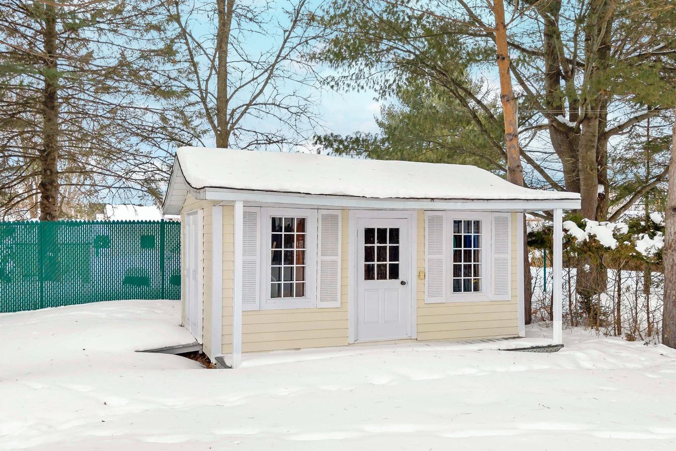 Remise - 483 Rue Alcide-Forget, Mont-Tremblant, QC - Outdoor