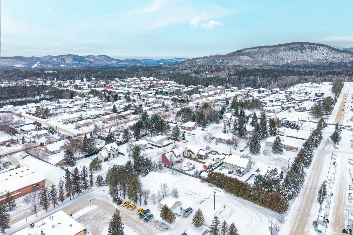 Photo aérienne - 483 Rue Alcide-Forget, Mont-Tremblant, QC - Outdoor With View