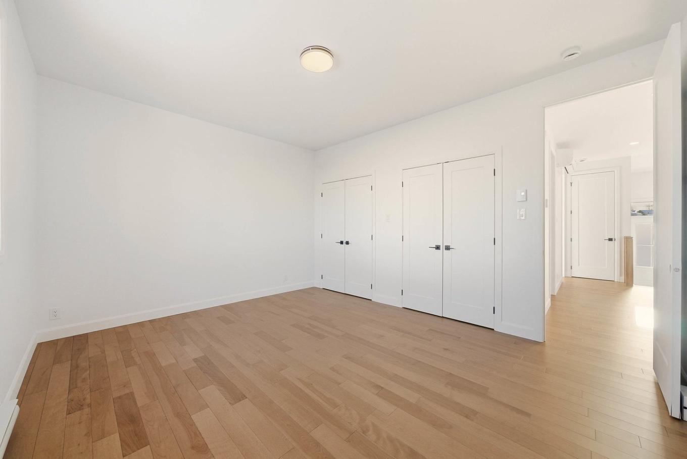 Chambre à coucher - 150 Rue Du Mûrier, Drummondville, QC - Indoor Photo Showing Other Room