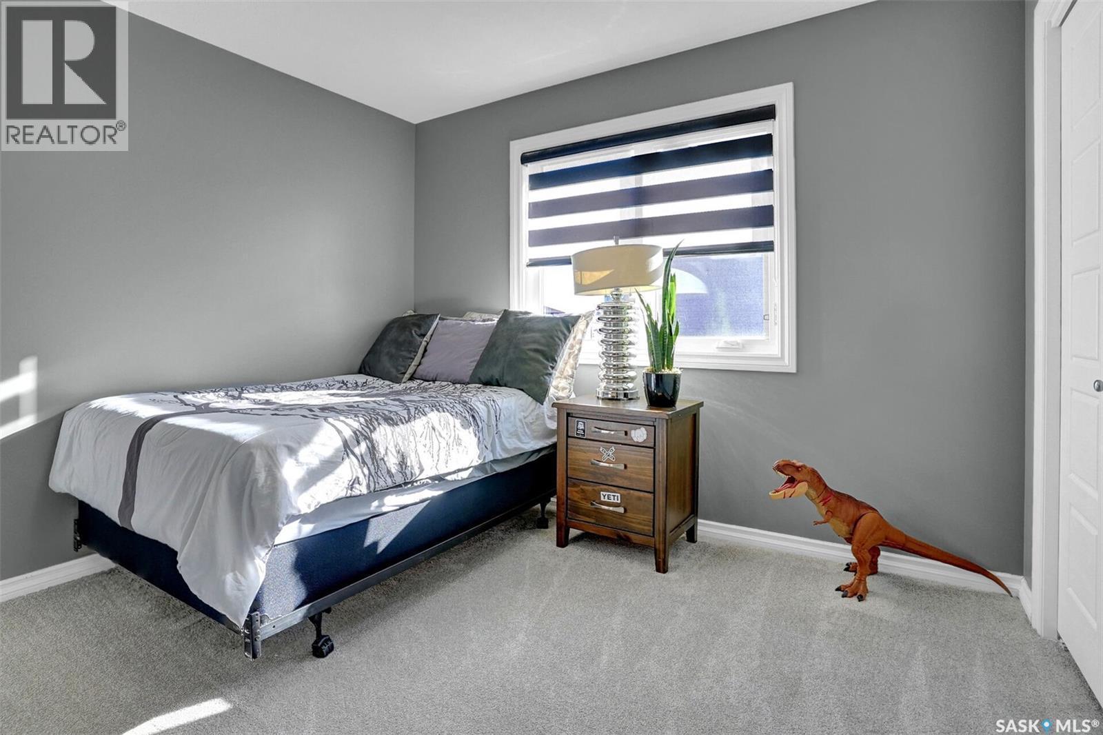 25 Hudson Drive, Pilot Butte, SK - Indoor Photo Showing Bedroom