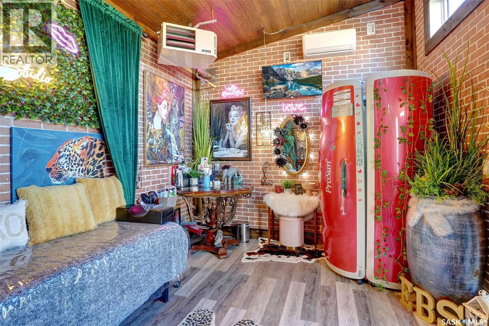 25 Hudson Drive, Pilot Butte, SK - Photo Showing Other Room