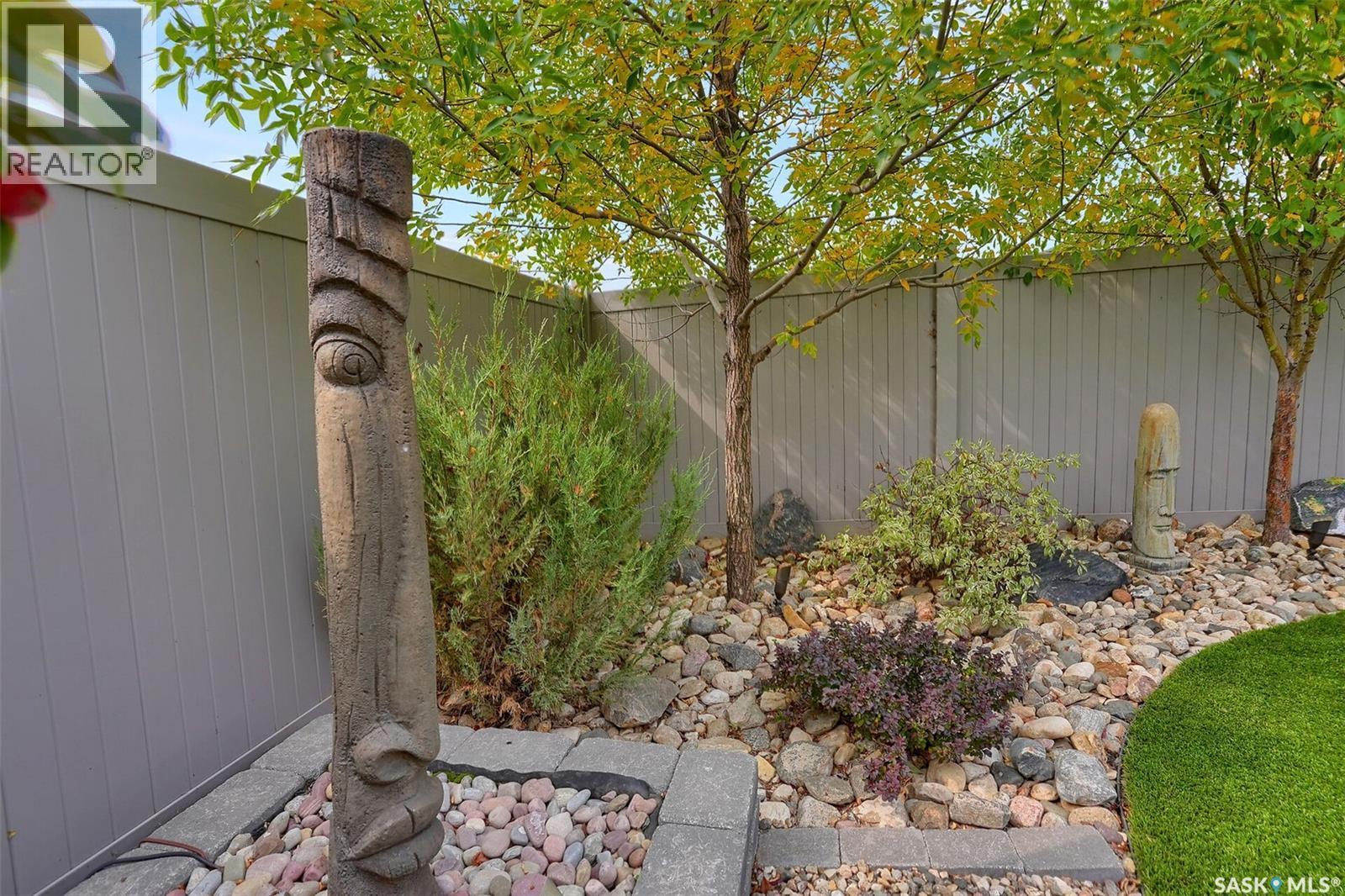 25 Hudson Drive, Pilot Butte, SK - Outdoor