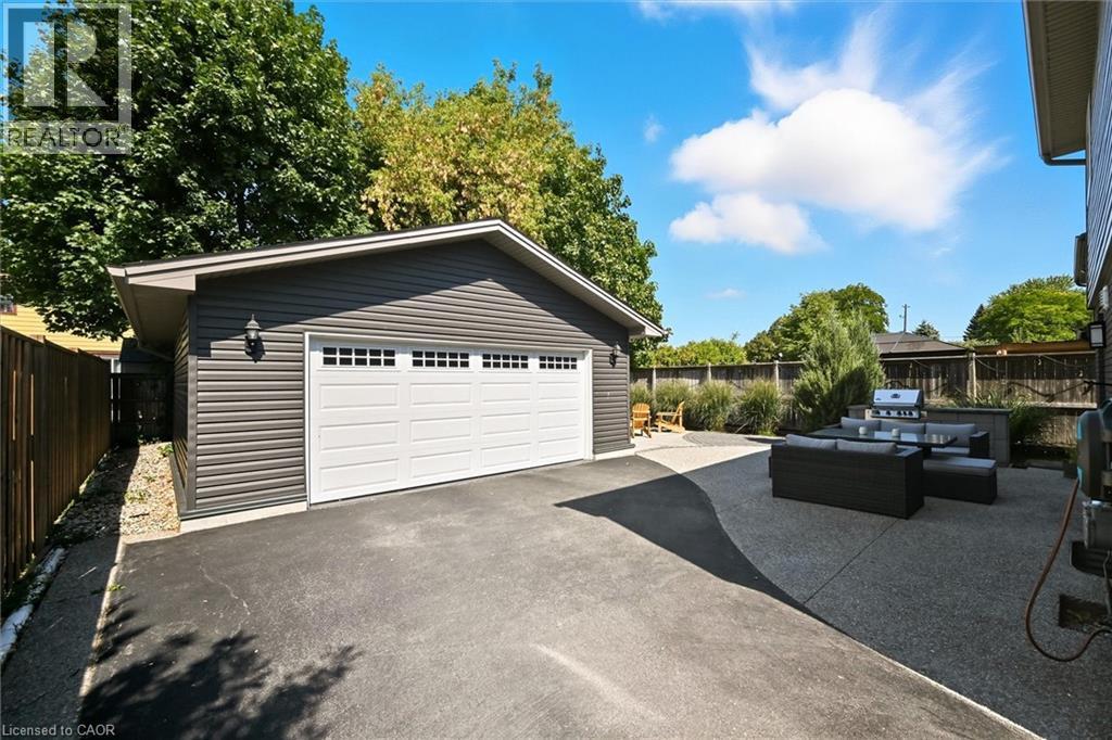 62 Berko Avenue, Hamilton, ON - Outdoor