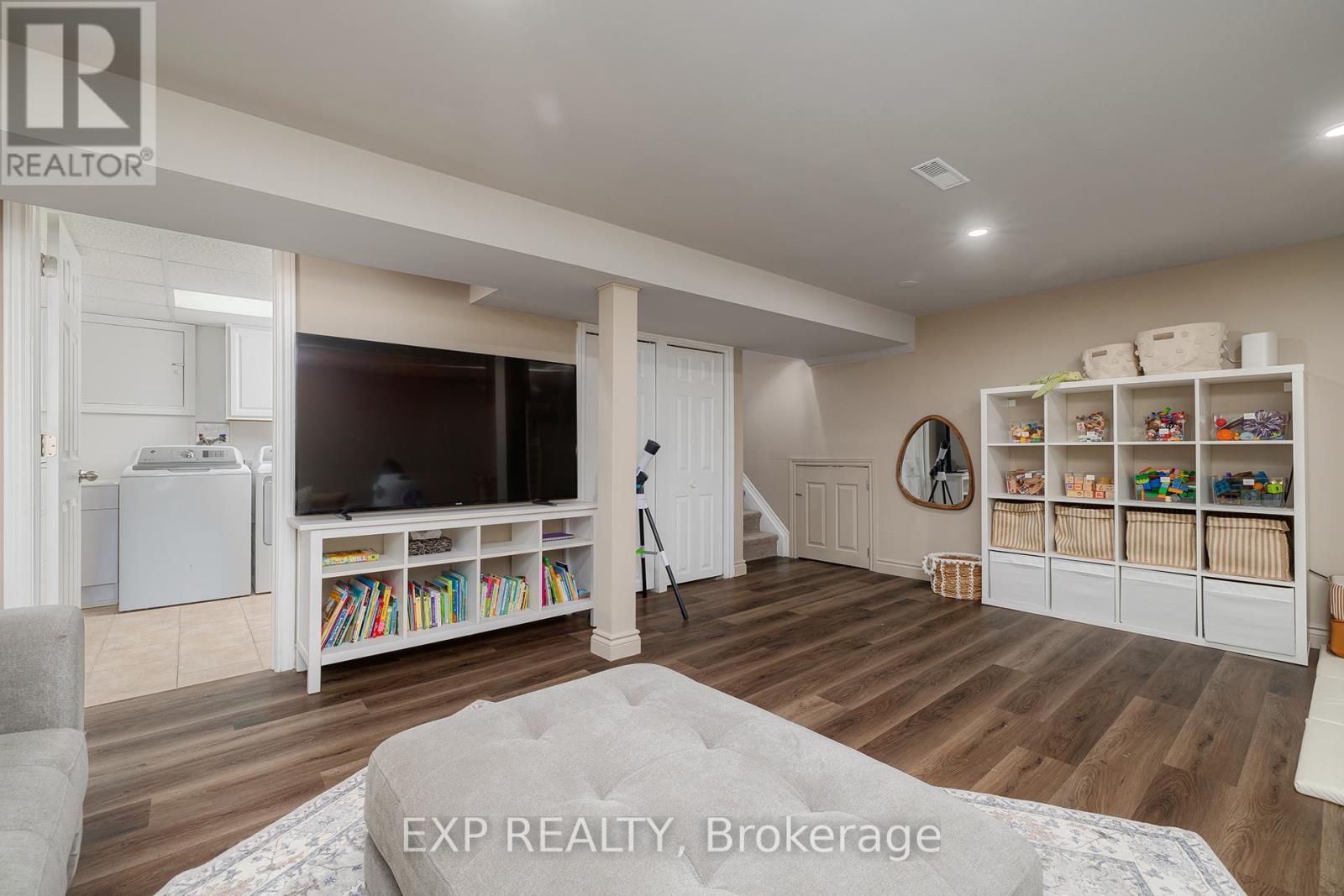 144 Rossford Crescent, Kitchener, ON - Indoor