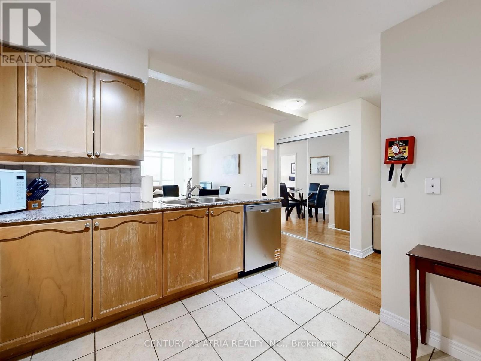 2908 - 83 Borough Drive, Toronto, ON - Indoor Photo Showing Kitchen With Double Sink