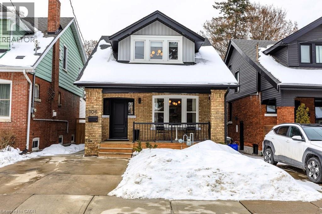 108 Rosslyn Avenue S, Hamilton, ON - Outdoor With Facade