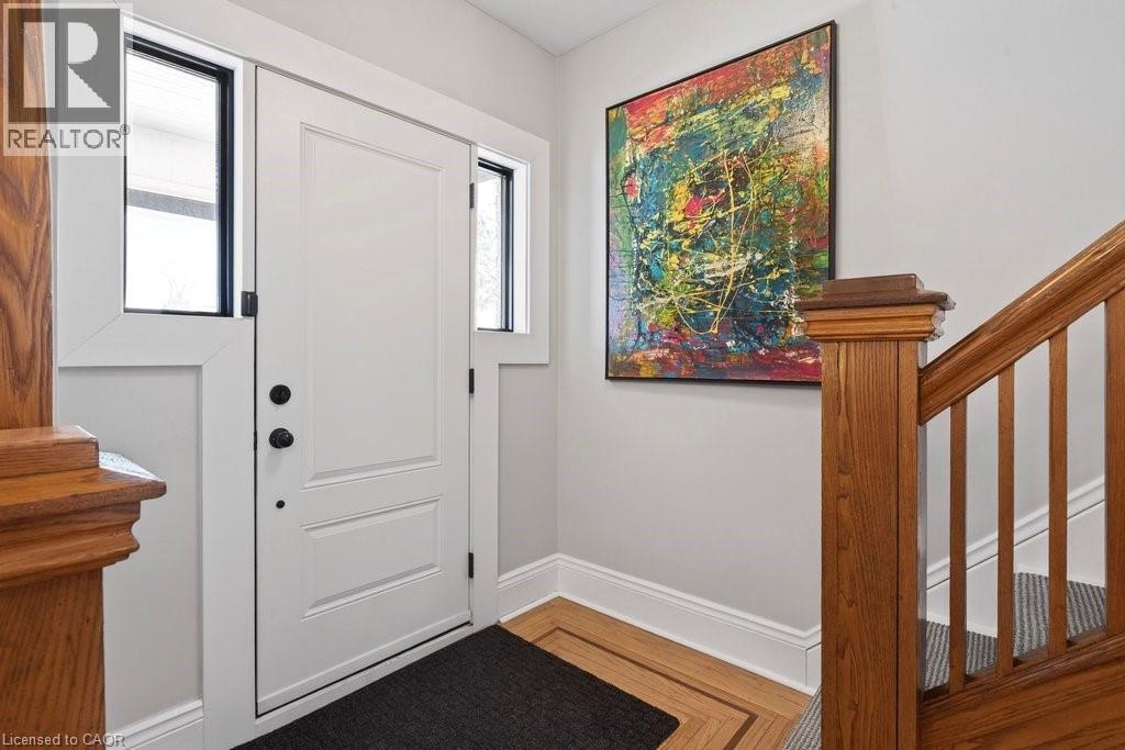 108 Rosslyn Avenue S, Hamilton, ON - Indoor Photo Showing Other Room