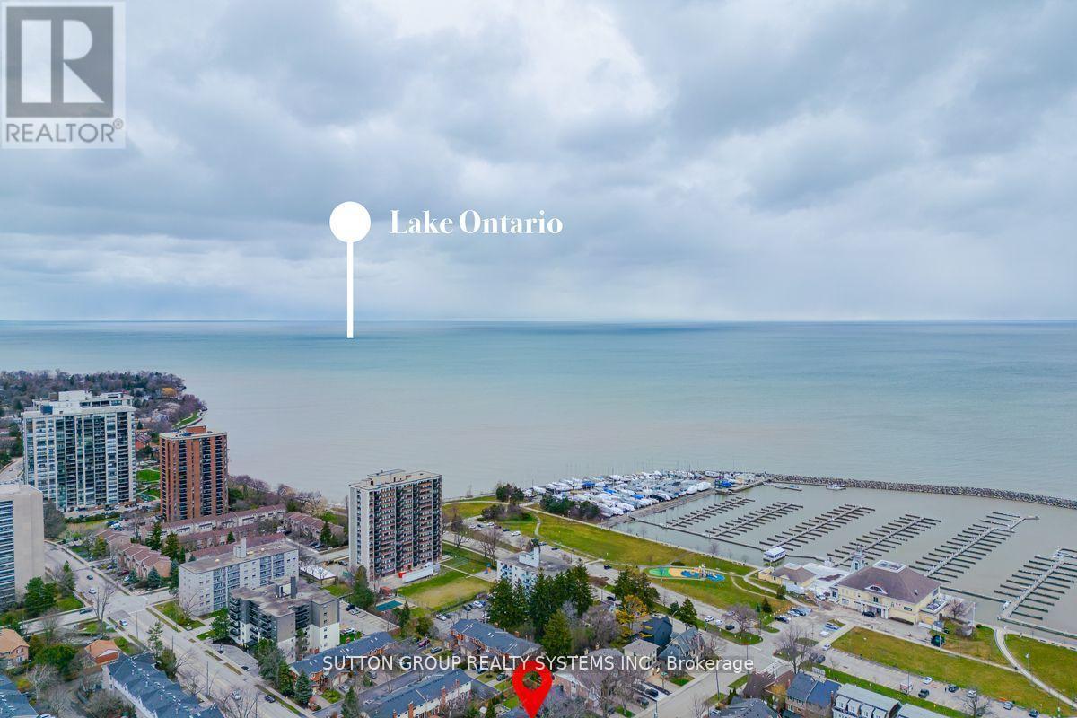 47 Nelson Street, Oakville, ON