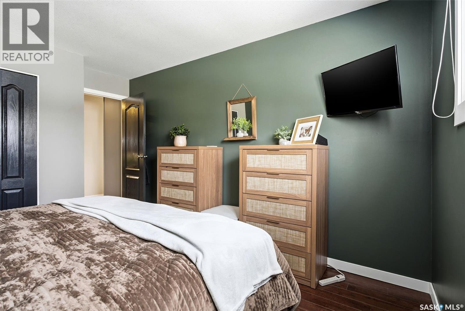 207 Paynter Crescent, Regina, SK - Indoor Photo Showing Bedroom