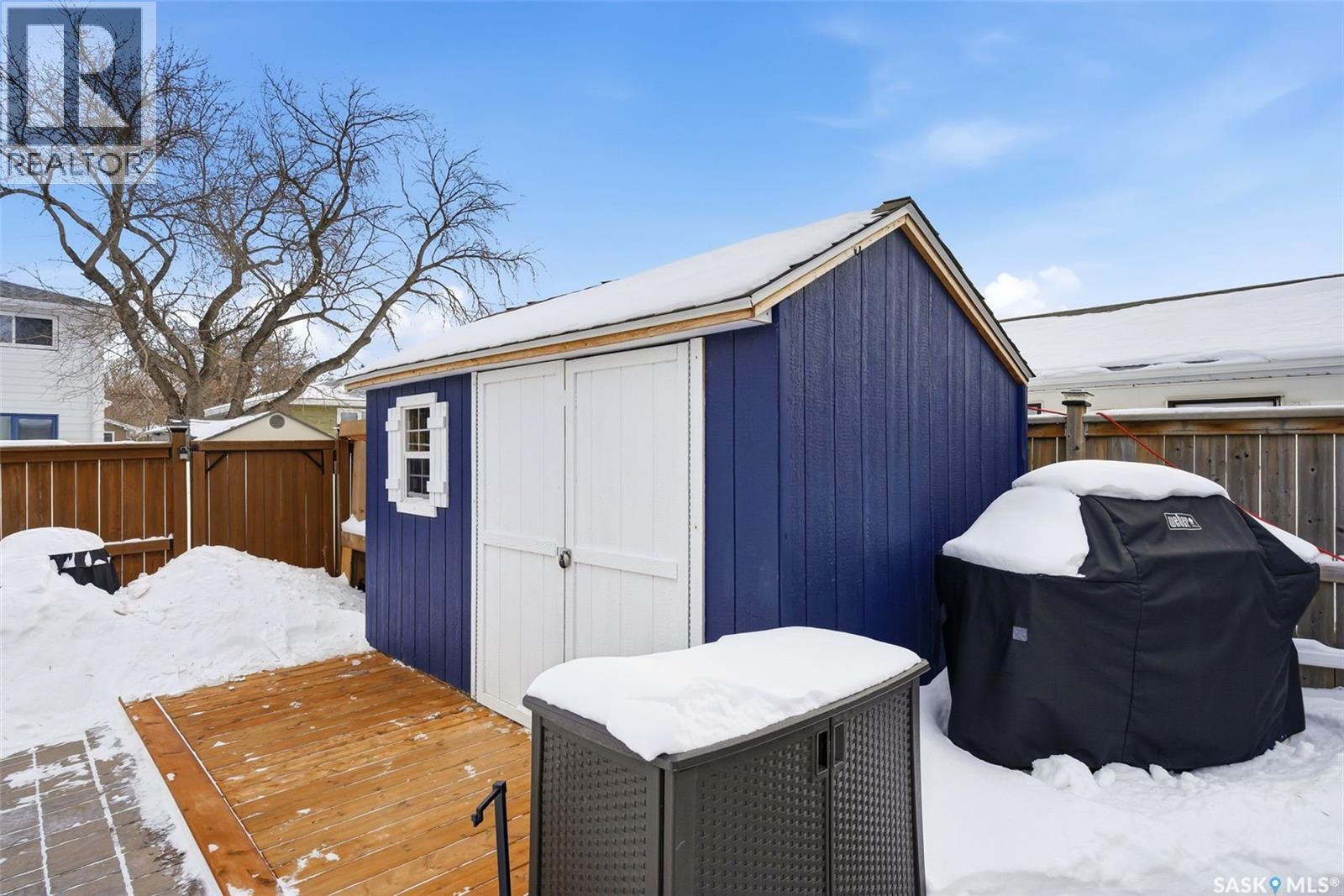 207 Paynter Crescent, Regina, SK - Outdoor With Exterior