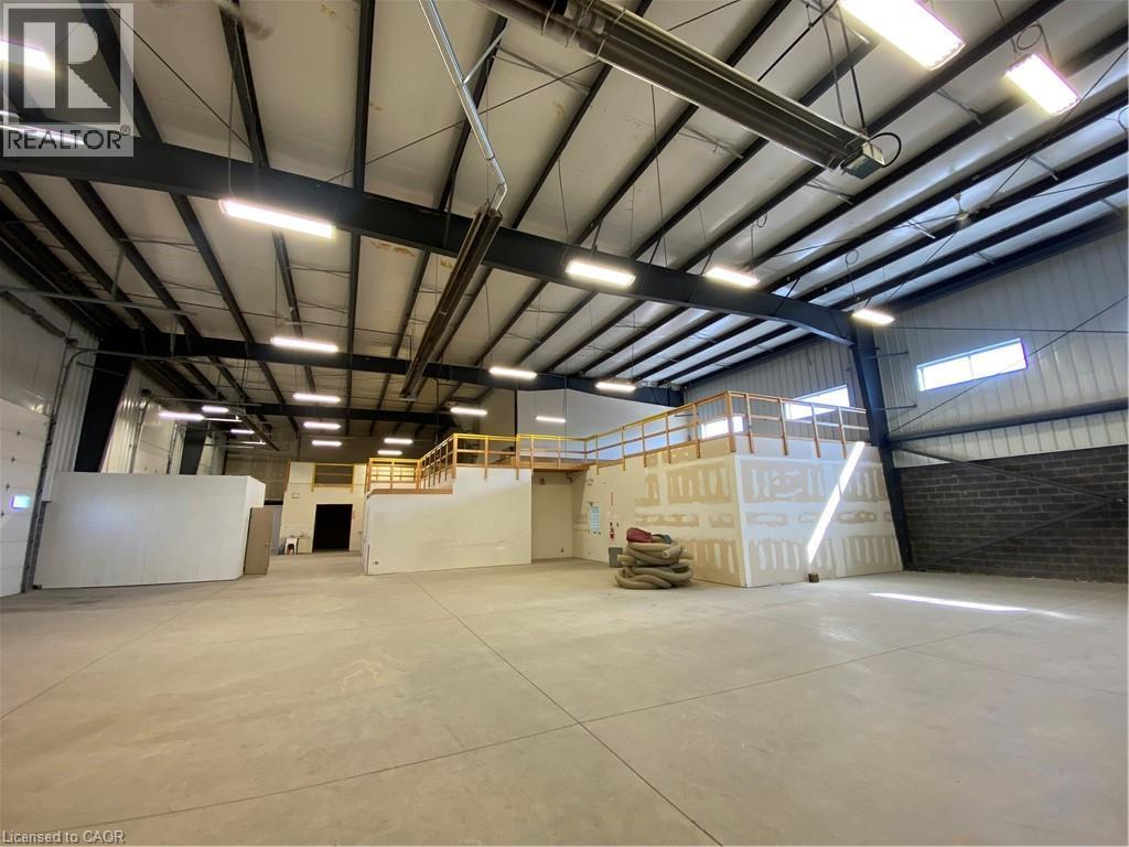 View of garage - 44 Ditton Drive, Hamilton, ON