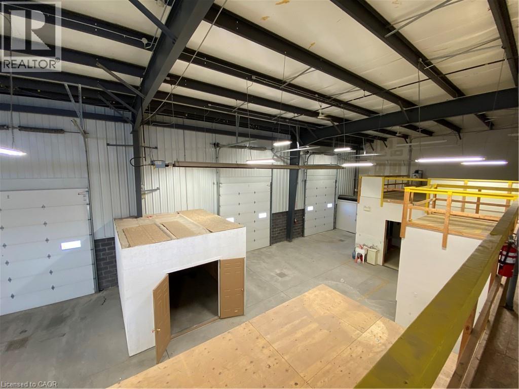 Garage with metal wall - 44 Ditton Drive, Hamilton, ON