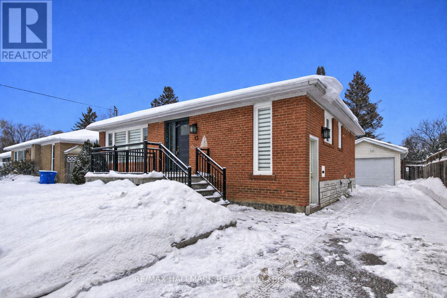 13 Patrick Drive, Aurora, ON - Outdoor With Exterior