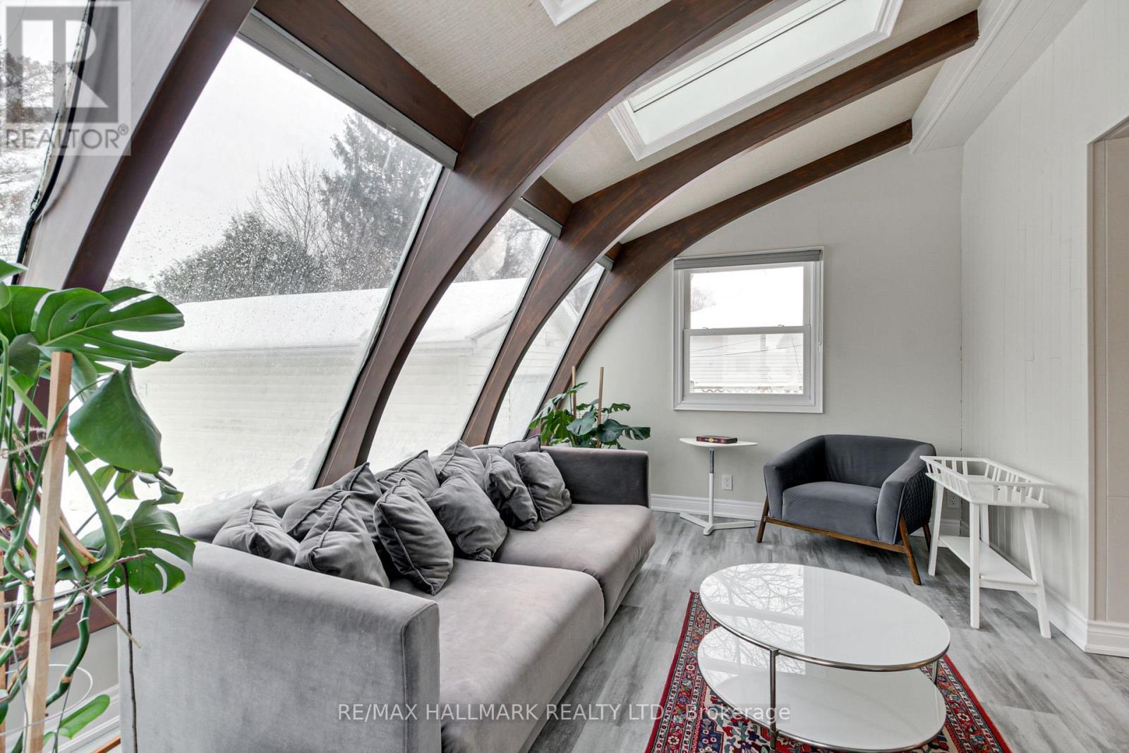 13 Patrick Drive, Aurora, ON - Photo Showing Other Room