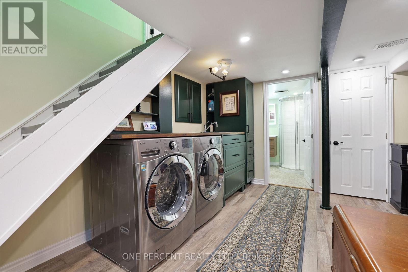 960 Gladstone Avenue, Ottawa, ON - Indoor Photo Showing Laundry Room