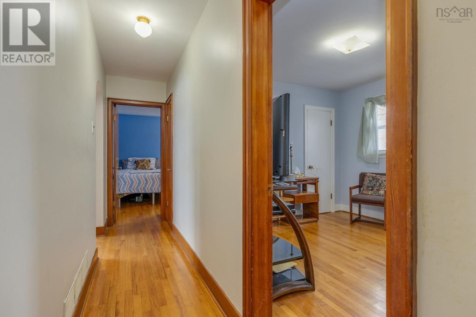 24 Penhorn Drive, Dartmouth, NS - Indoor Photo Showing Other Room