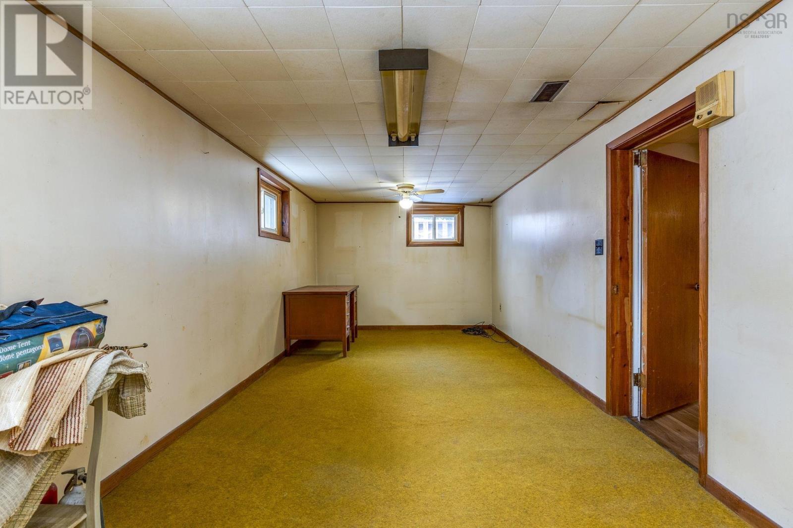 24 Penhorn Drive, Dartmouth, NS - Indoor