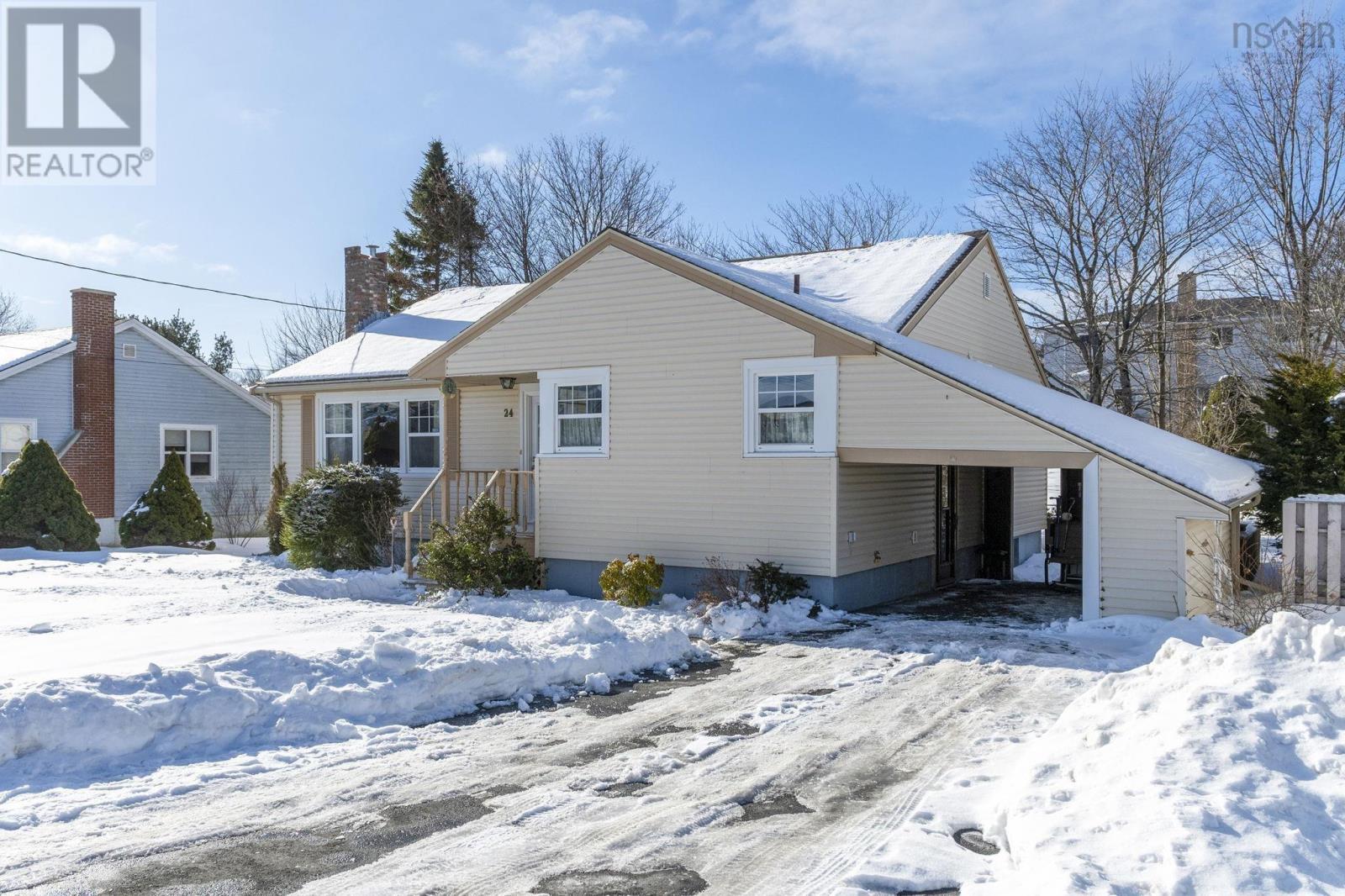 24 Penhorn Drive, Dartmouth, NS - Outdoor With Facade