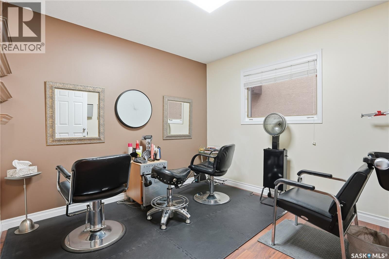 2804 St Andrews Road, Regina, SK - Indoor Photo Showing Gym Room