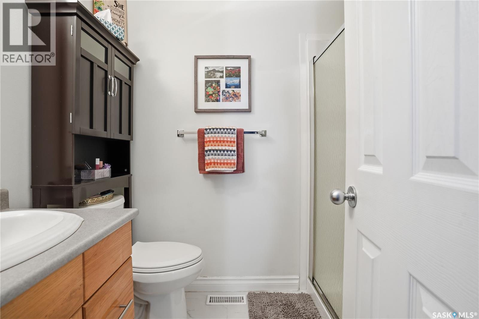 2804 St Andrews Road, Regina, SK - Indoor Photo Showing Bathroom