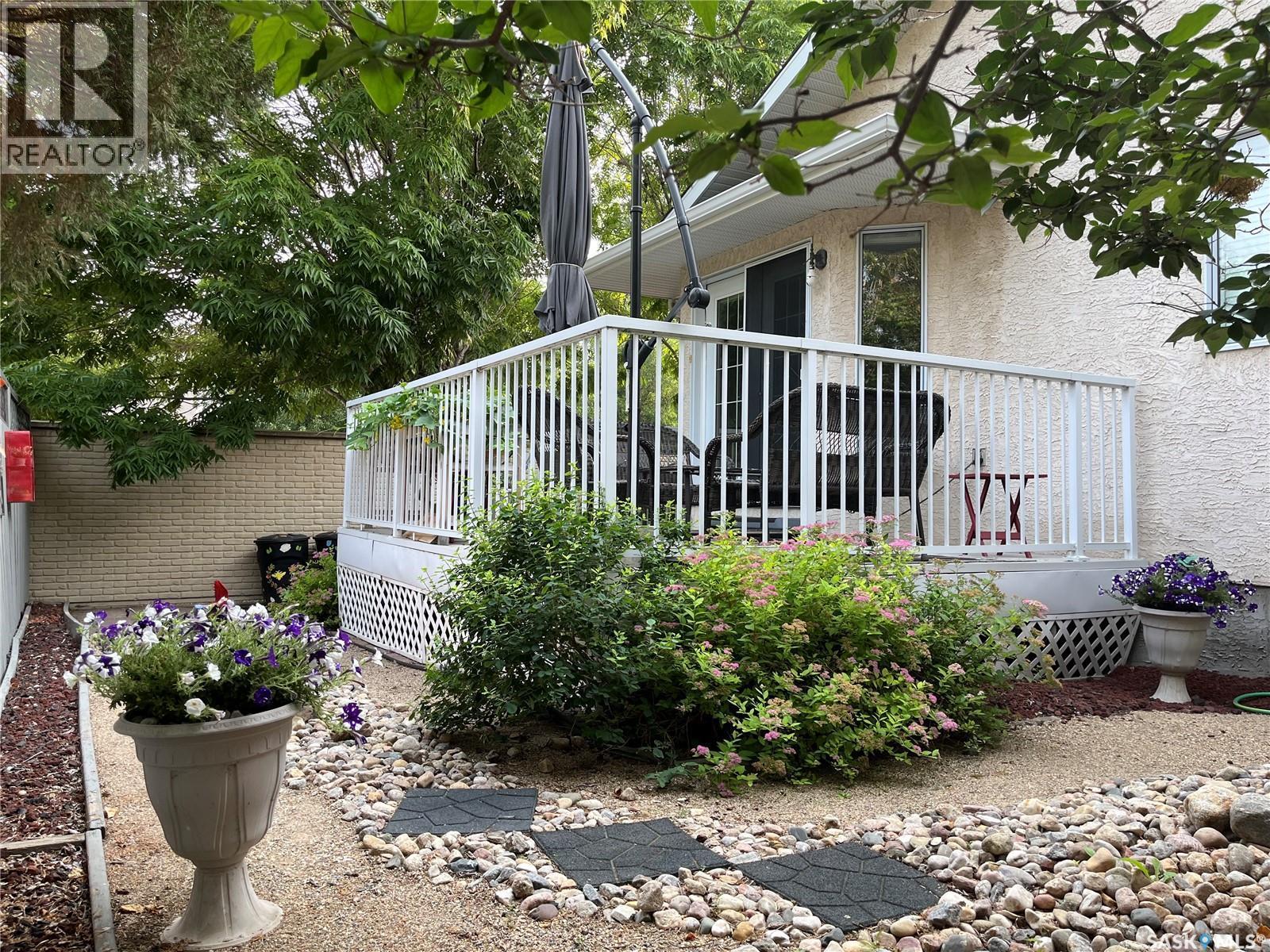 2804 St Andrews Road, Regina, SK - Outdoor With Deck Patio Veranda