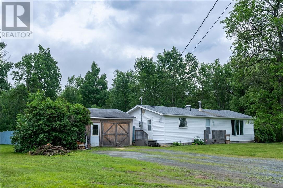 62 Highway 17 E, Spanish, ON - Outdoor