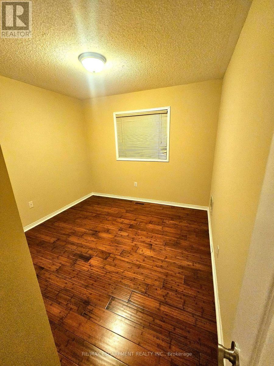 3881 Brinwood Gate, Mississauga, ON - Indoor Photo Showing Other Room