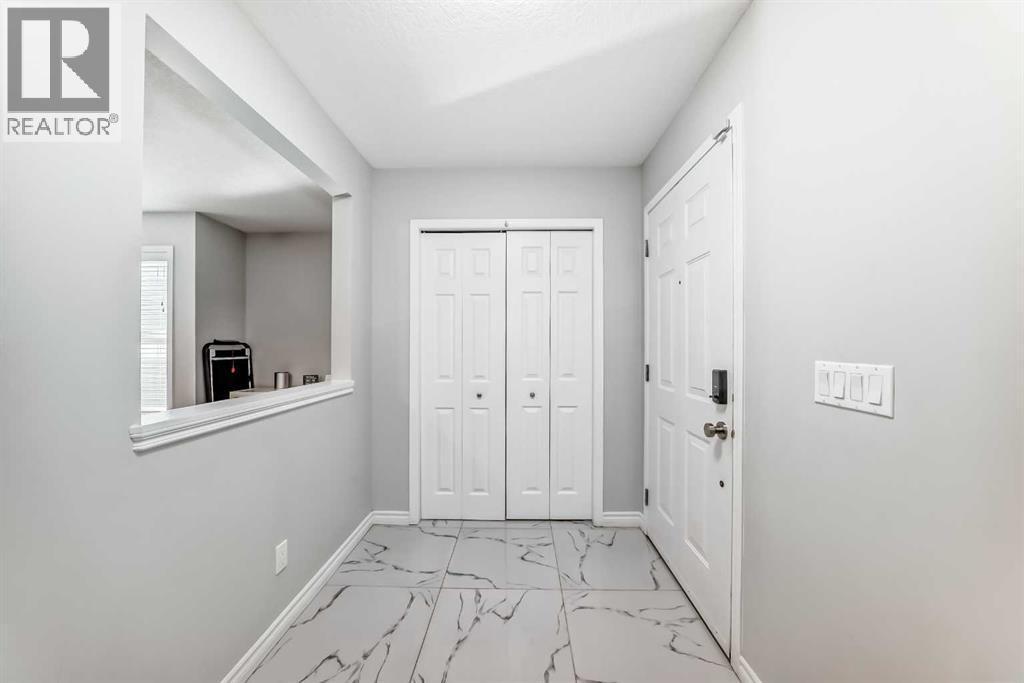 574 Chaparral Drive Se, Calgary, AB - Indoor Photo Showing Other Room