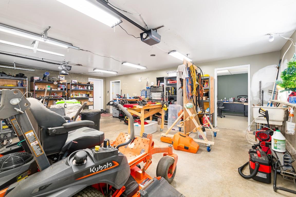 1270 Fox Tree Road, Lister, BC - Indoor Photo Showing Garage