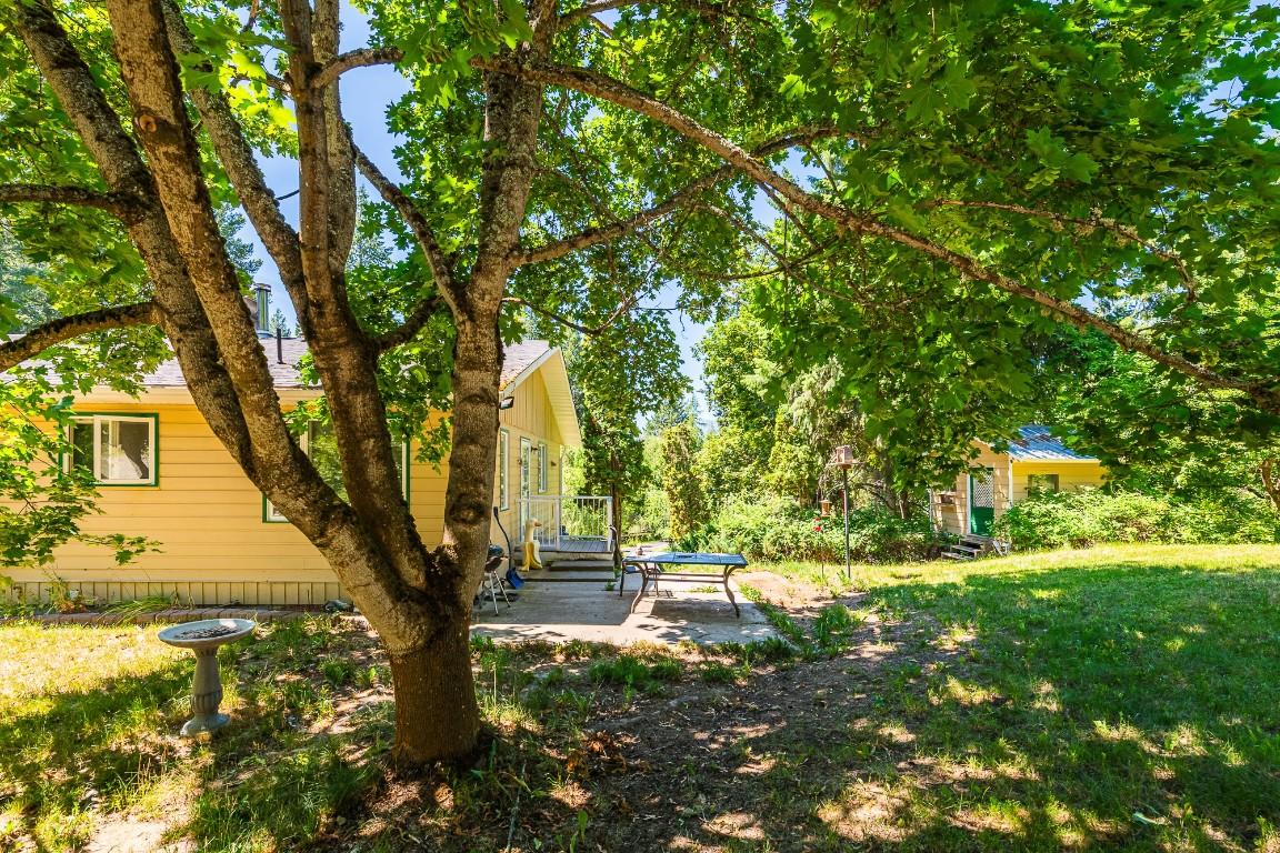 1270 Fox Tree Road, Lister, BC - Outdoor