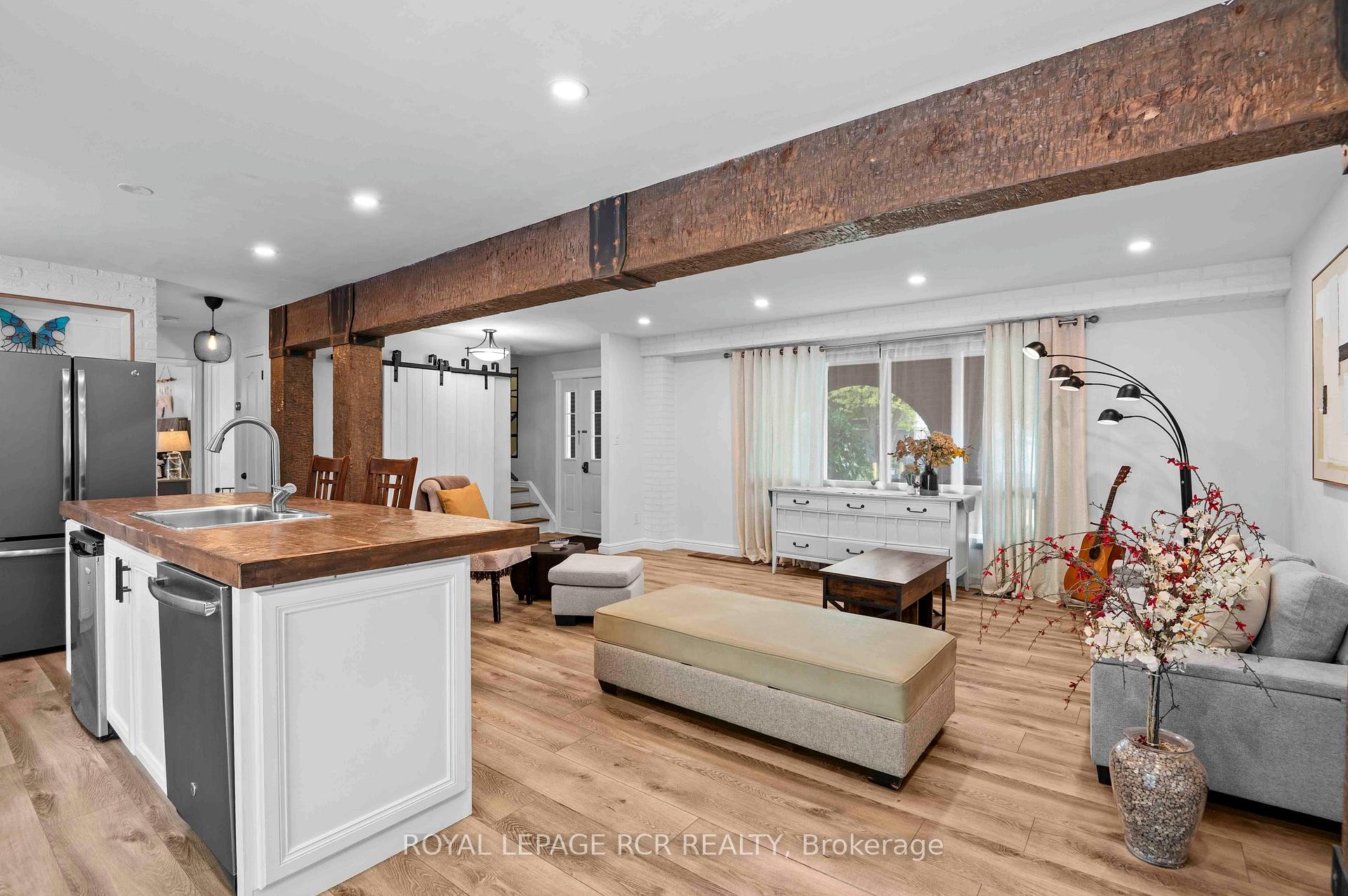 18 Spruyt Avenue, East Luther Grand Valley, ON - Indoor