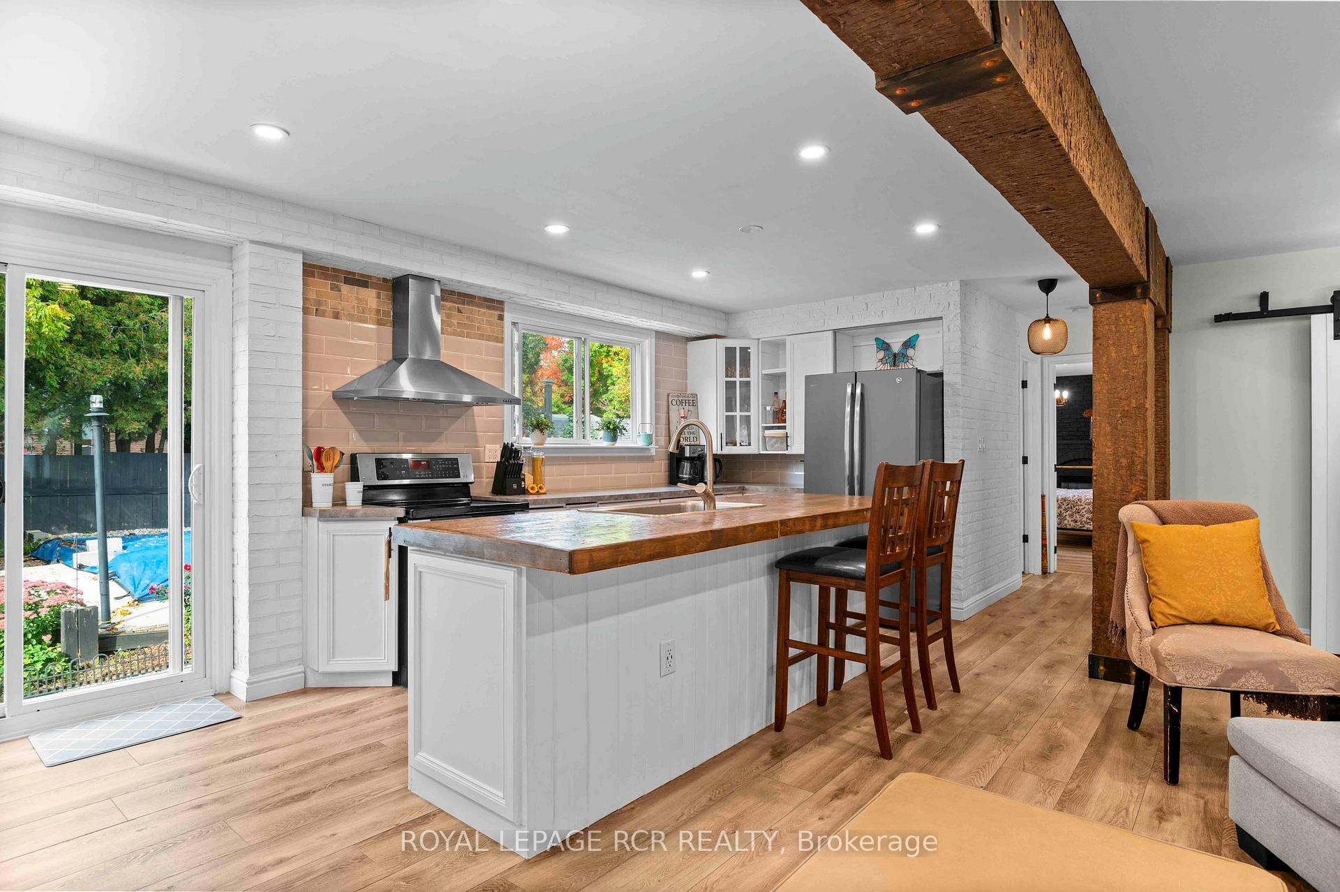18 Spruyt Avenue, East Luther Grand Valley, ON - Indoor
