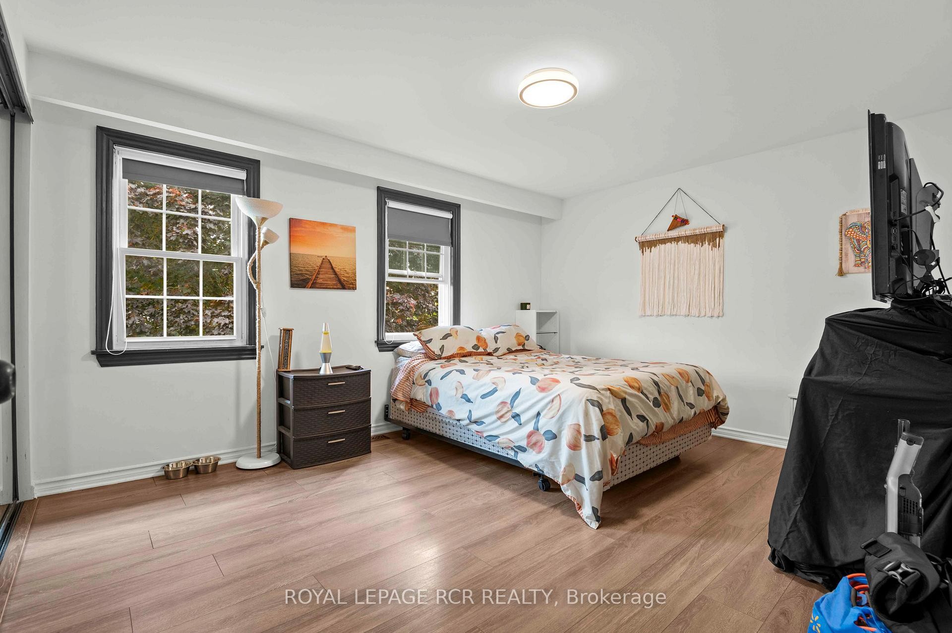 18 Spruyt Avenue, East Luther Grand Valley, ON - Indoor Photo Showing Bedroom
