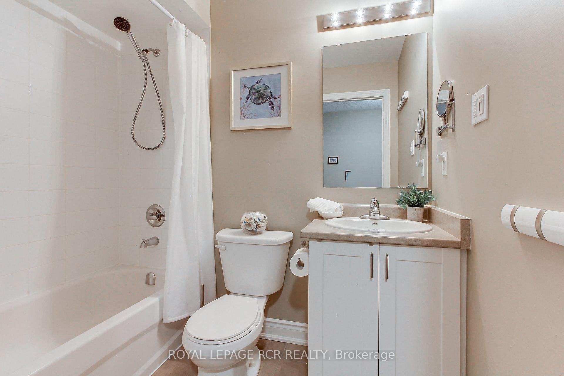 758 Wendy Culbert Crescent, Newmarket, ON - Indoor Photo Showing Bathroom